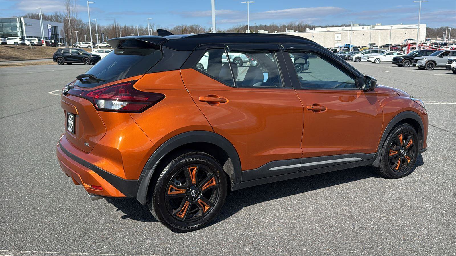 Used 2023 Nissan Kicks SR w/ SR Premium Package image 5