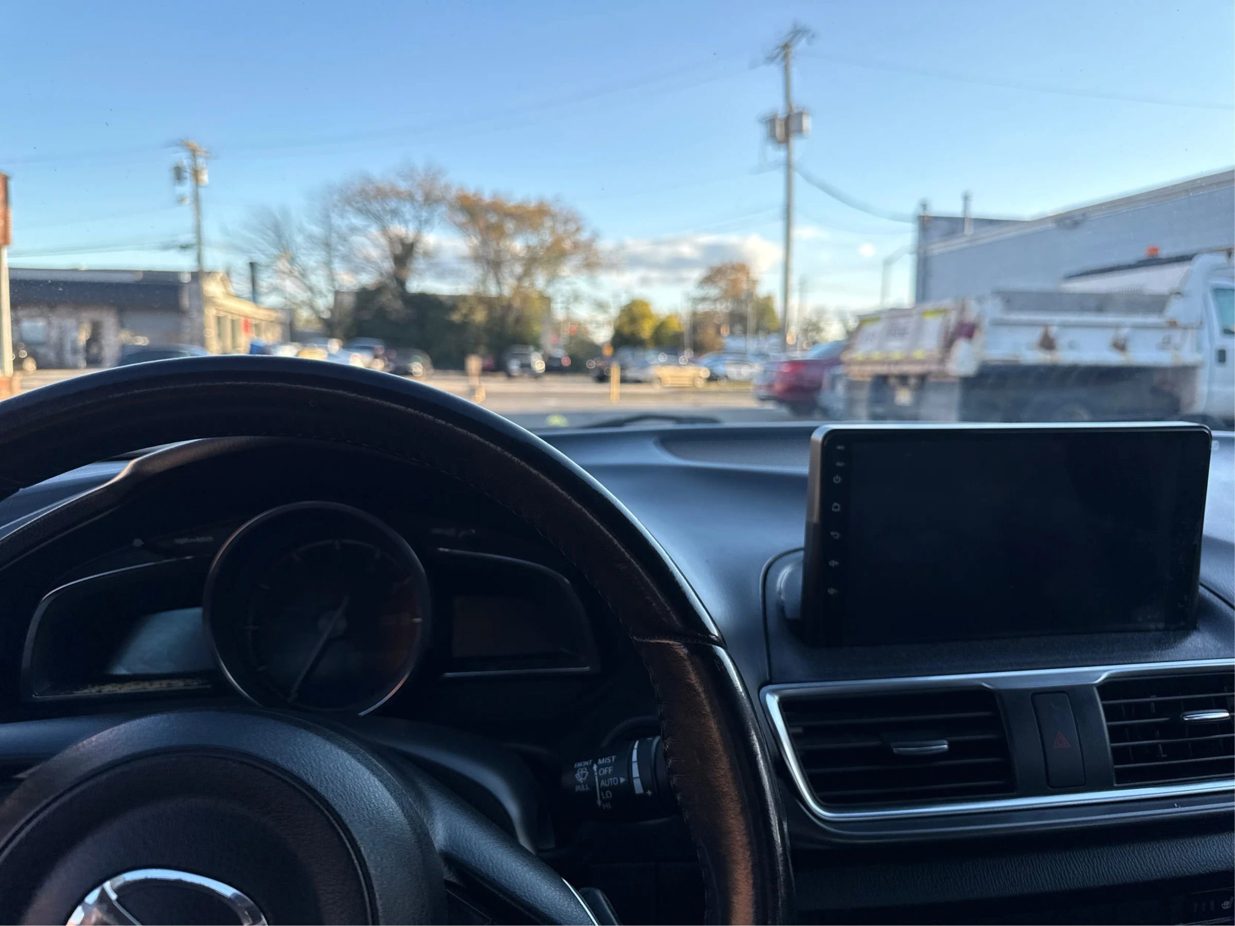 Used 2017 MAZDA MAZDA3 Grand Touring w/ Premium Equipment Package image 22