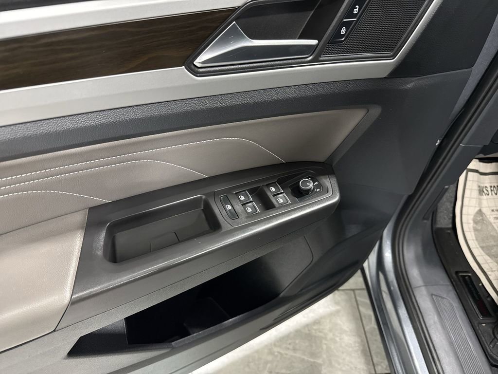 Used 2023 Volkswagen Atlas SE FWD image 24