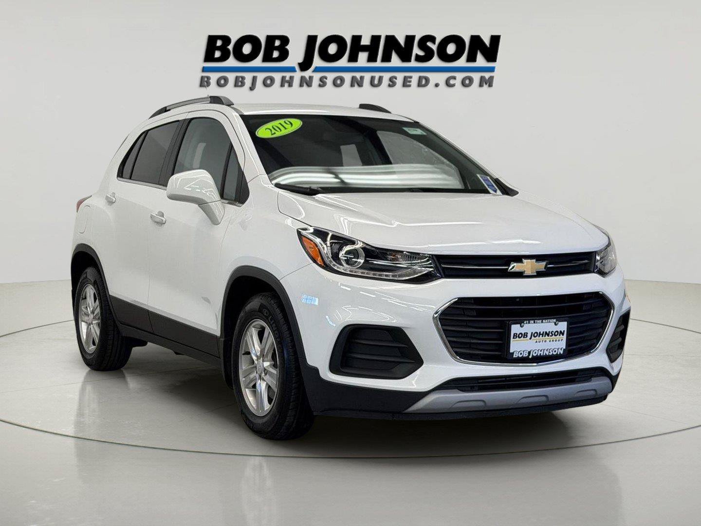 Used 2019 Chevrolet Trax LT w/ LT Convenience Package FWD image 2