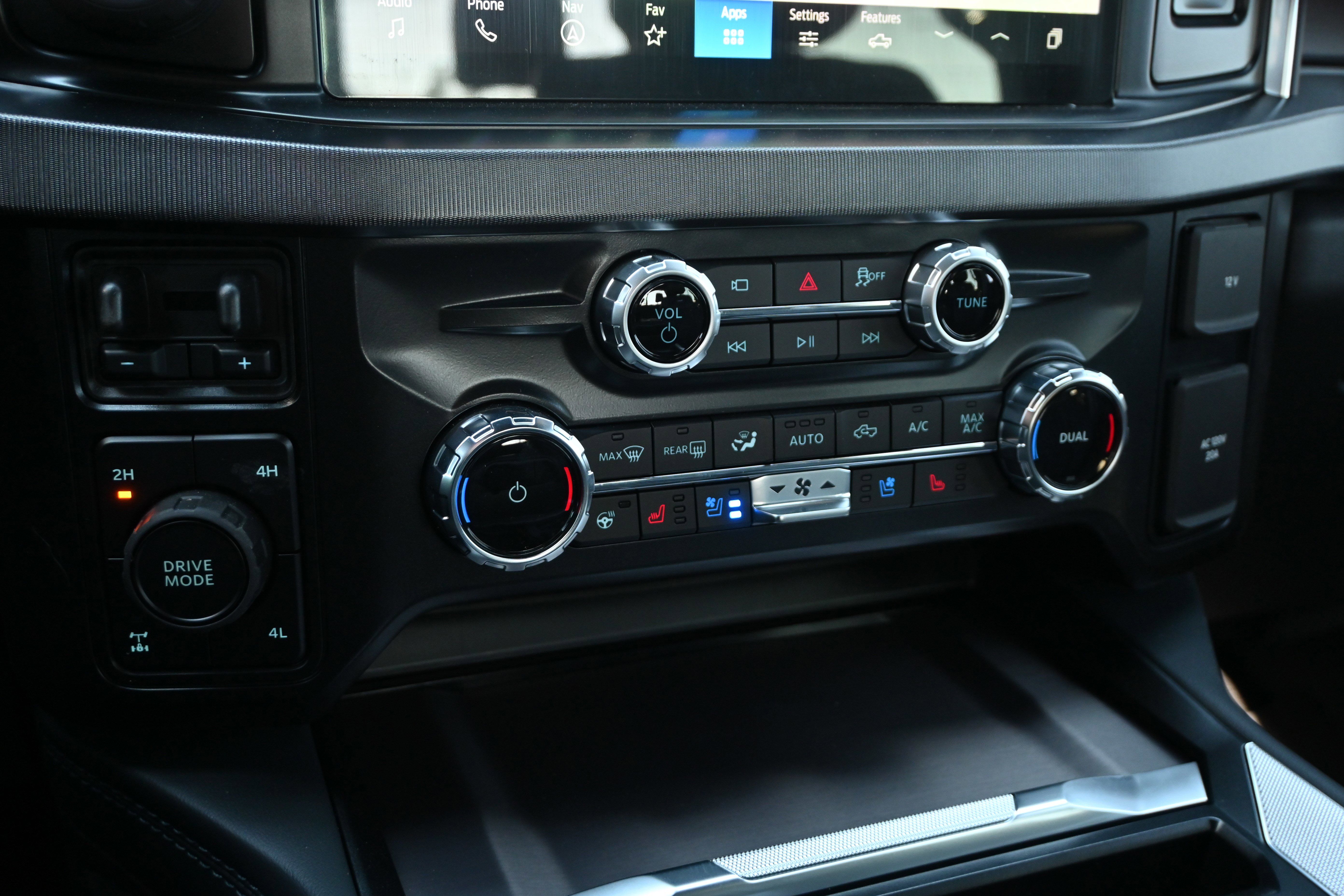 Used 2026 Ford F250 Platinum AWD/4WD image 27