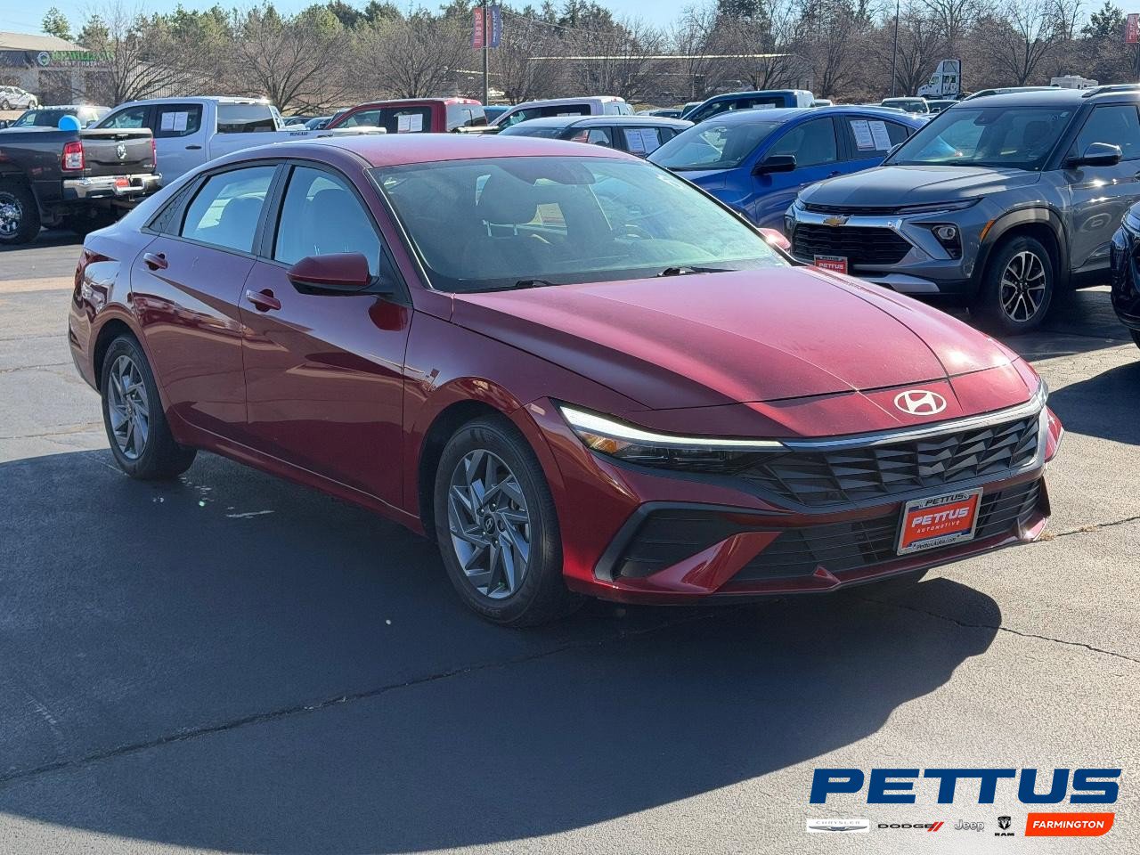 Used 2024 Hyundai Elantra SEL image 1