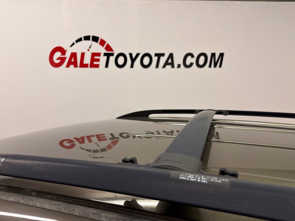 Used 2012 Toyota RAV4 4WD w/ Value Pkg image 5