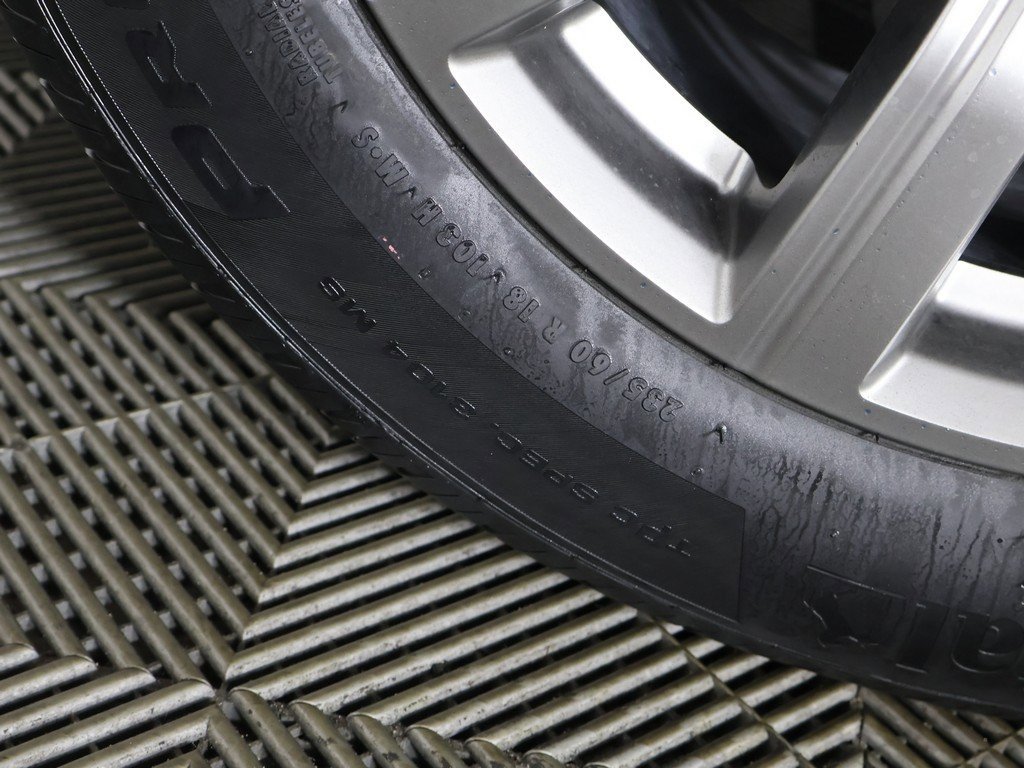 Used 2022 Cadillac XT4 Premium Luxury w/ Safety Alert Package image 19