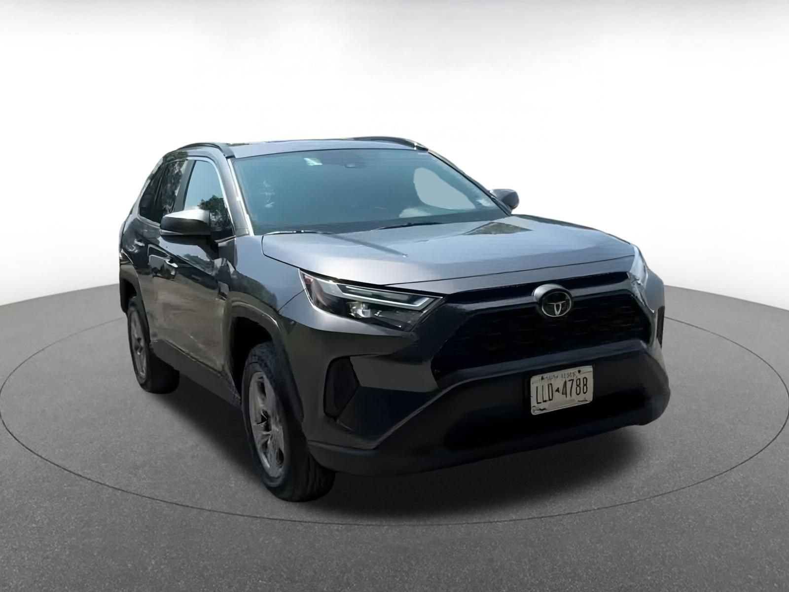 Used 2024 Toyota RAV4 XLE image 3