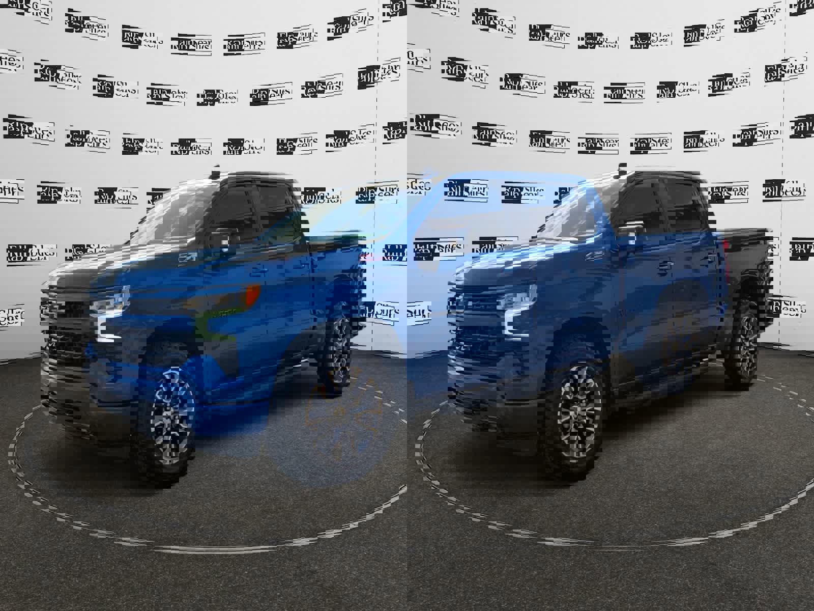 Used 2022 Chevrolet Silverado 1500 RST w/ Convenience Package II image 2