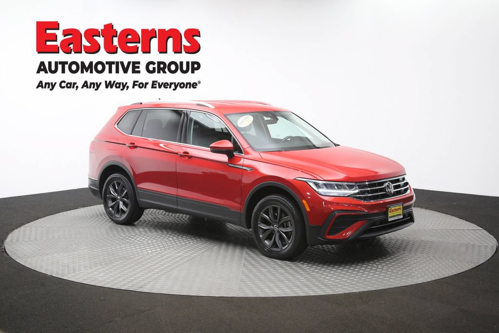 Used 2023 Volkswagen Tiguan SE AWD/4WD image 46