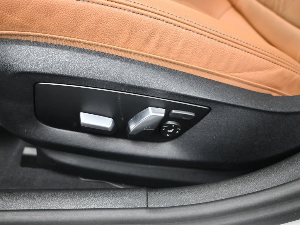 Certified 2023 BMW 530i w/ Convenience Package image 15