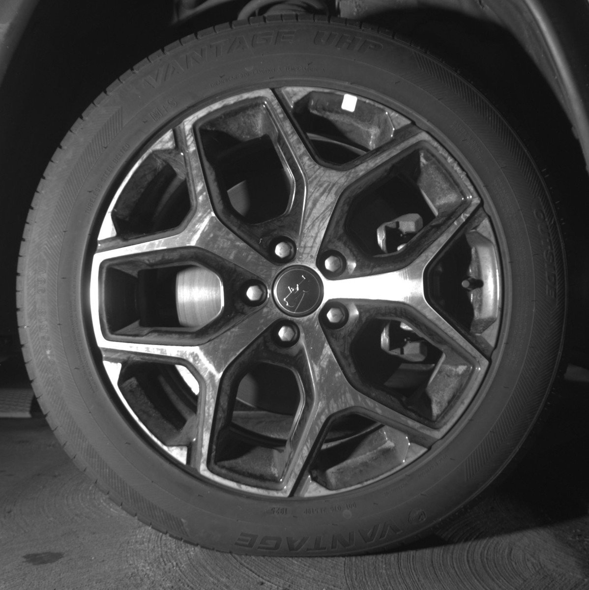 Used 2025 Jeep Compass Limited image 13