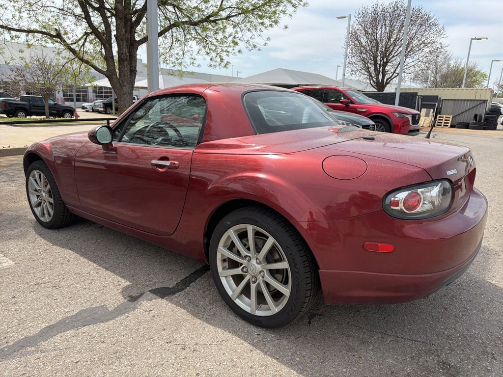Used 2007 MAZDA MX-5 Miata Touring w/ Appearance Pkg image 3