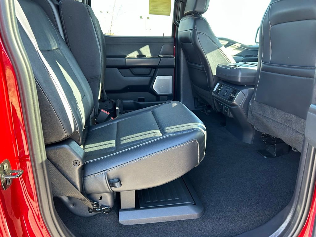 Used 2024 Ford F150 Lariat w/ Equipment Group 502A High image 27