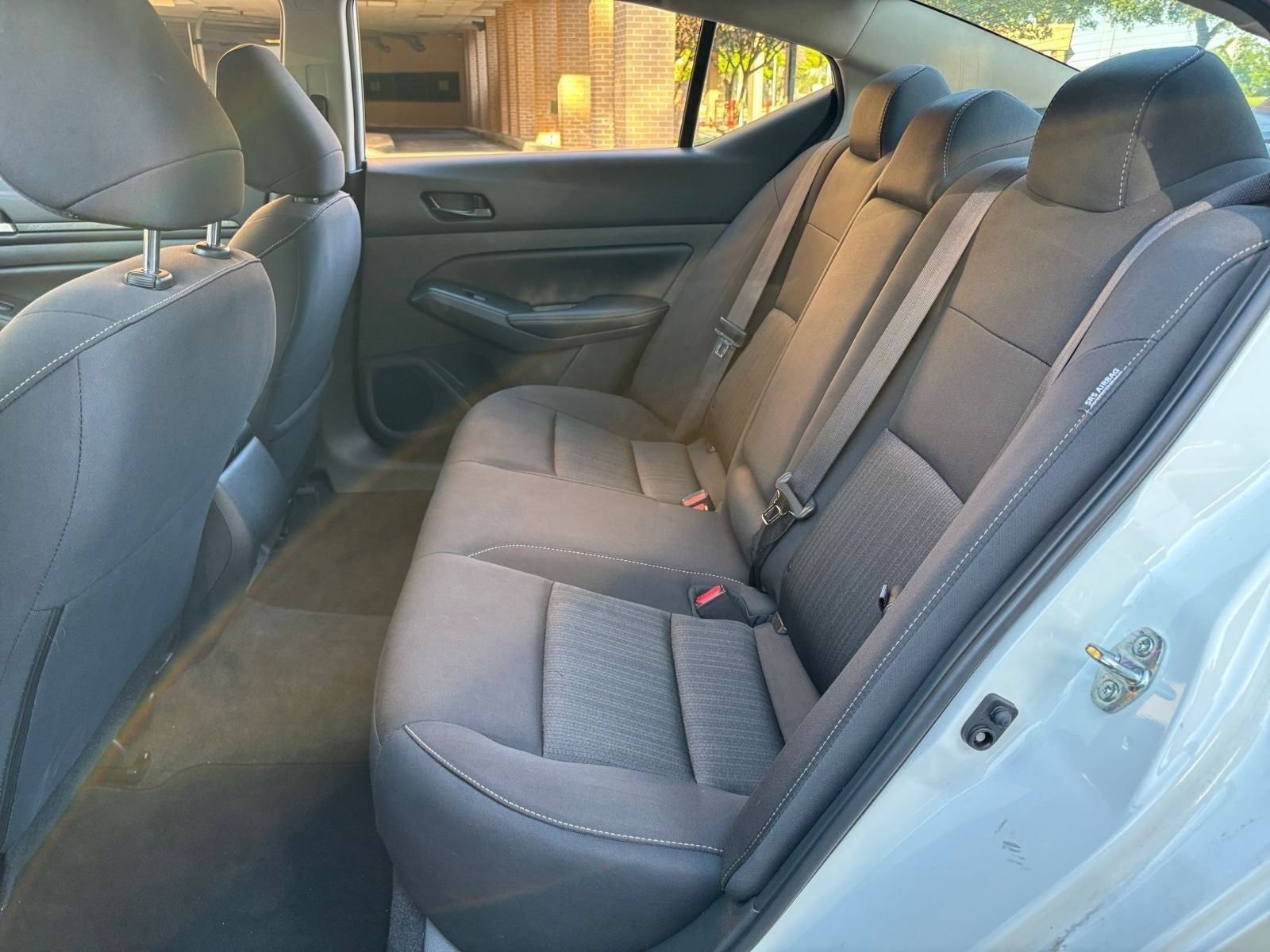 Used 2025 Nissan Altima 2.5 SV FWD image 27