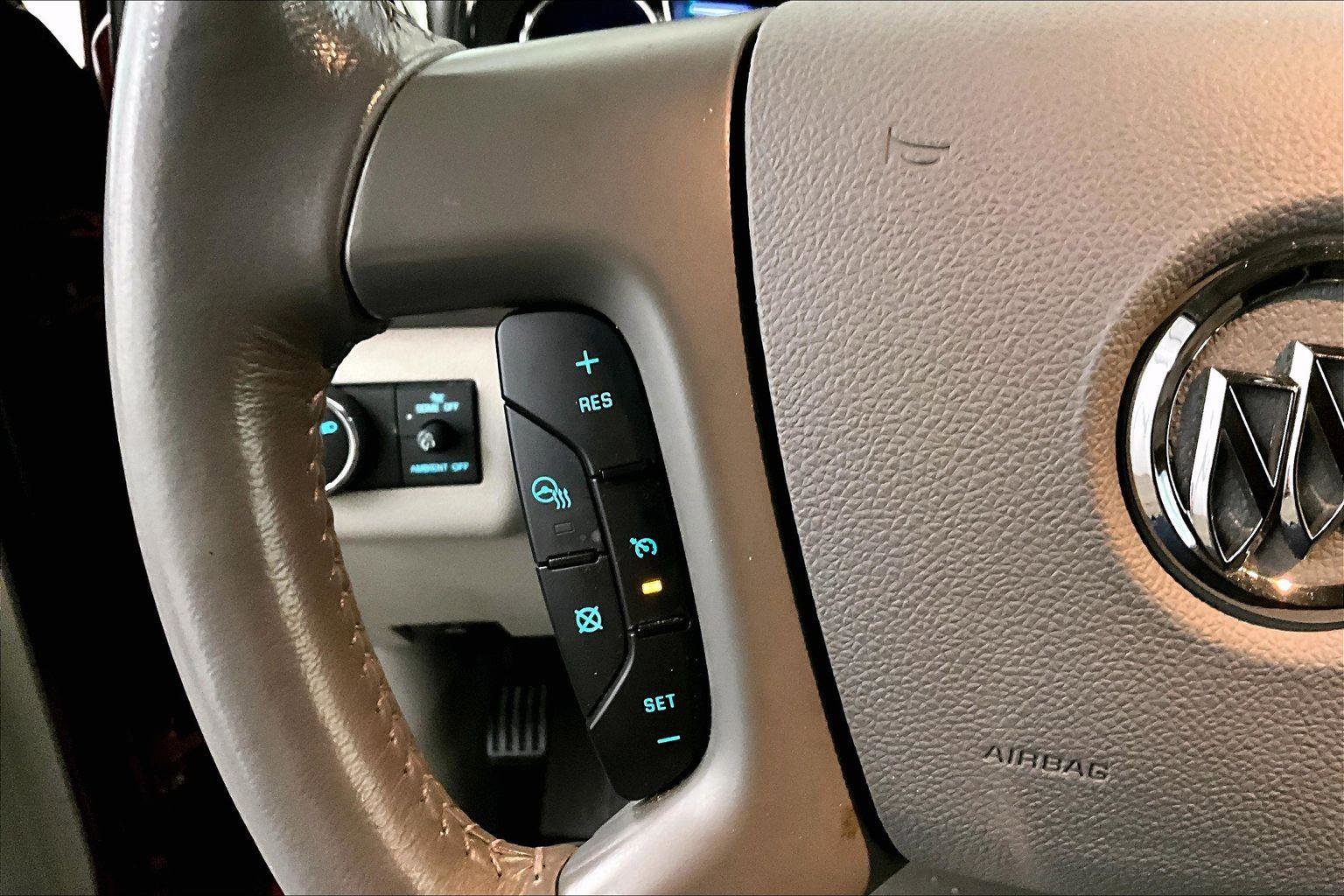 Used 2015 Buick Enclave Leather image 18