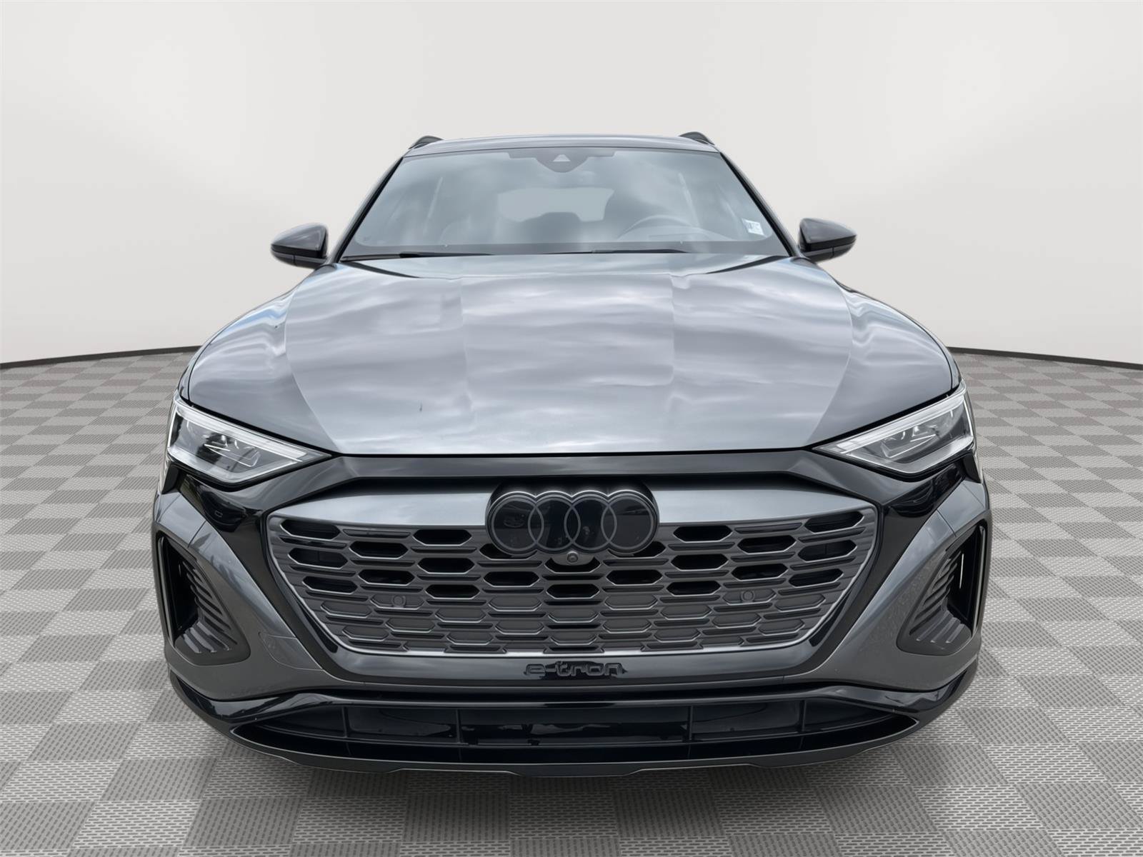 Certified 2024 Audi Q8 e-tron Prestige w/ Prestige Package AWD/4WD image 8