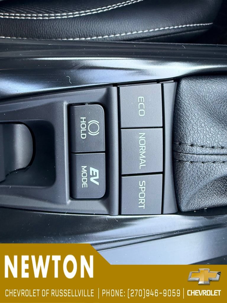 Used 2026 Toyota Camry SE FWD image 7