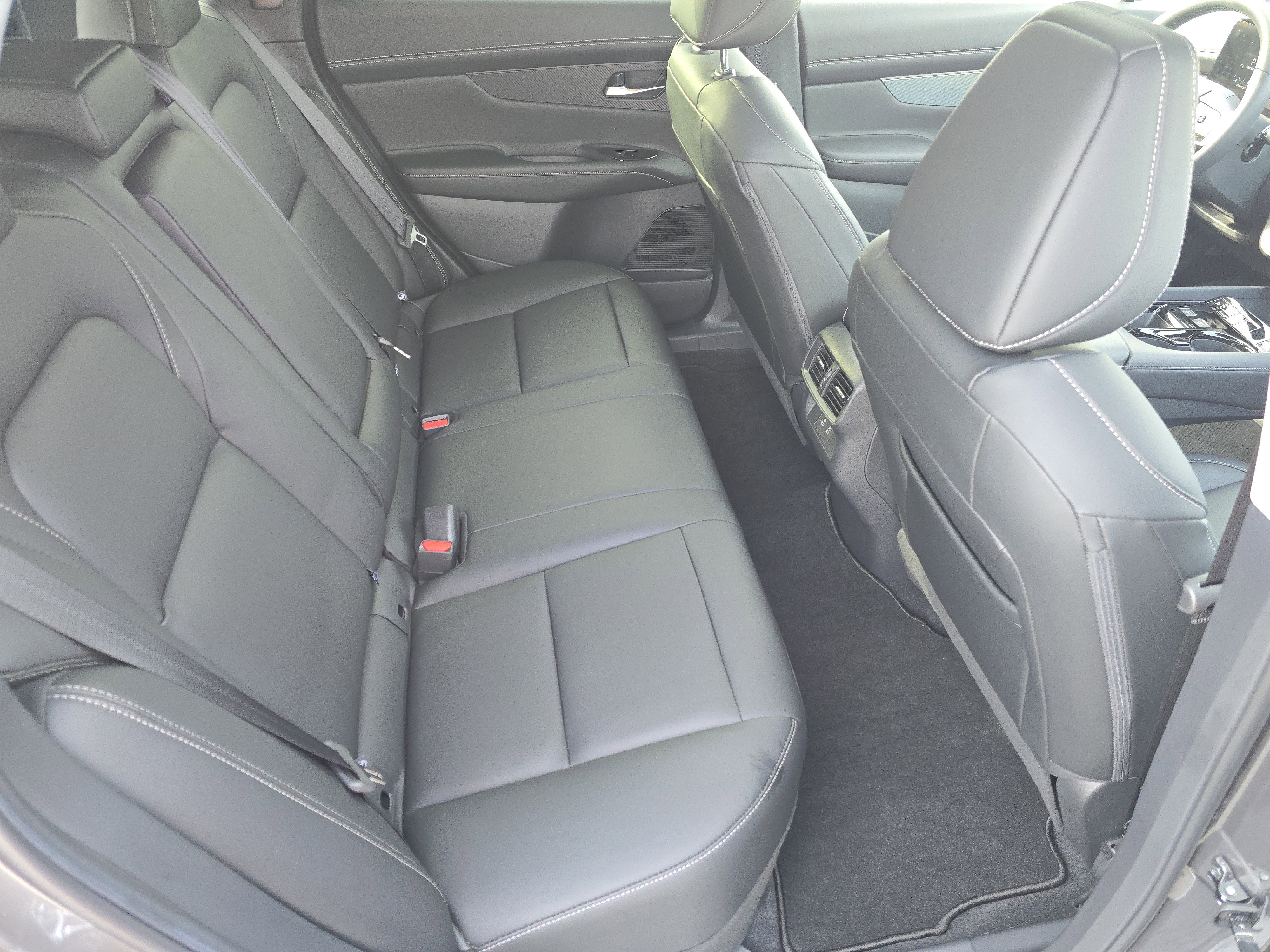 Used 2025 Nissan Murano SL image 28