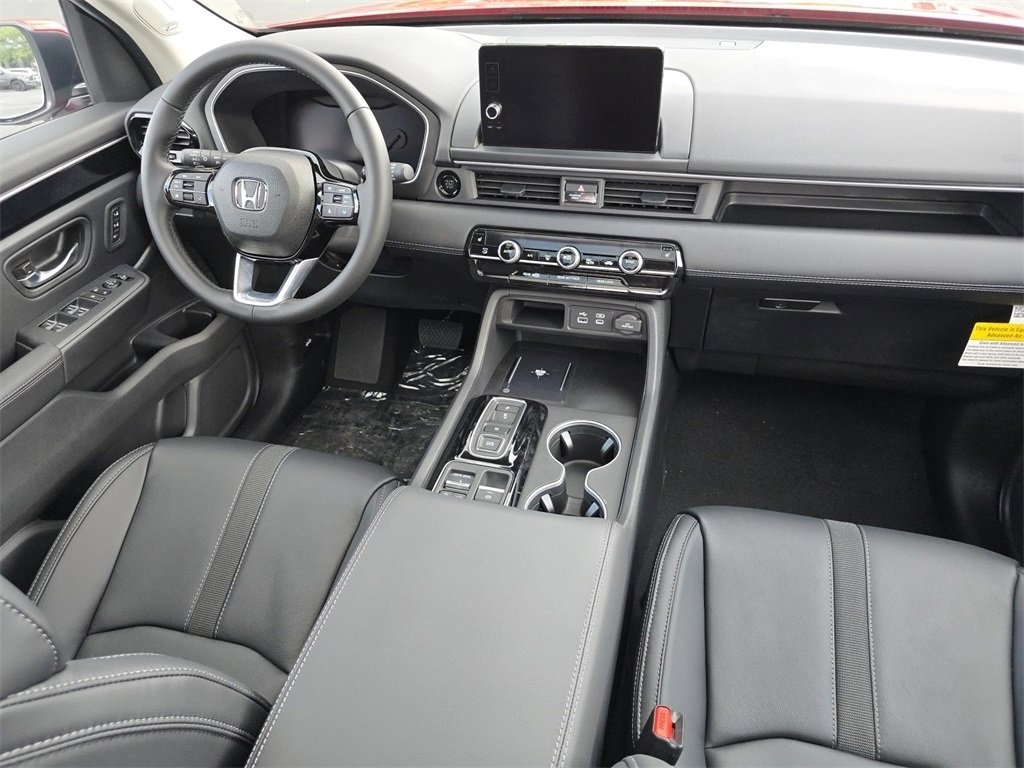 New 2025 Honda Pilot Touring image 28