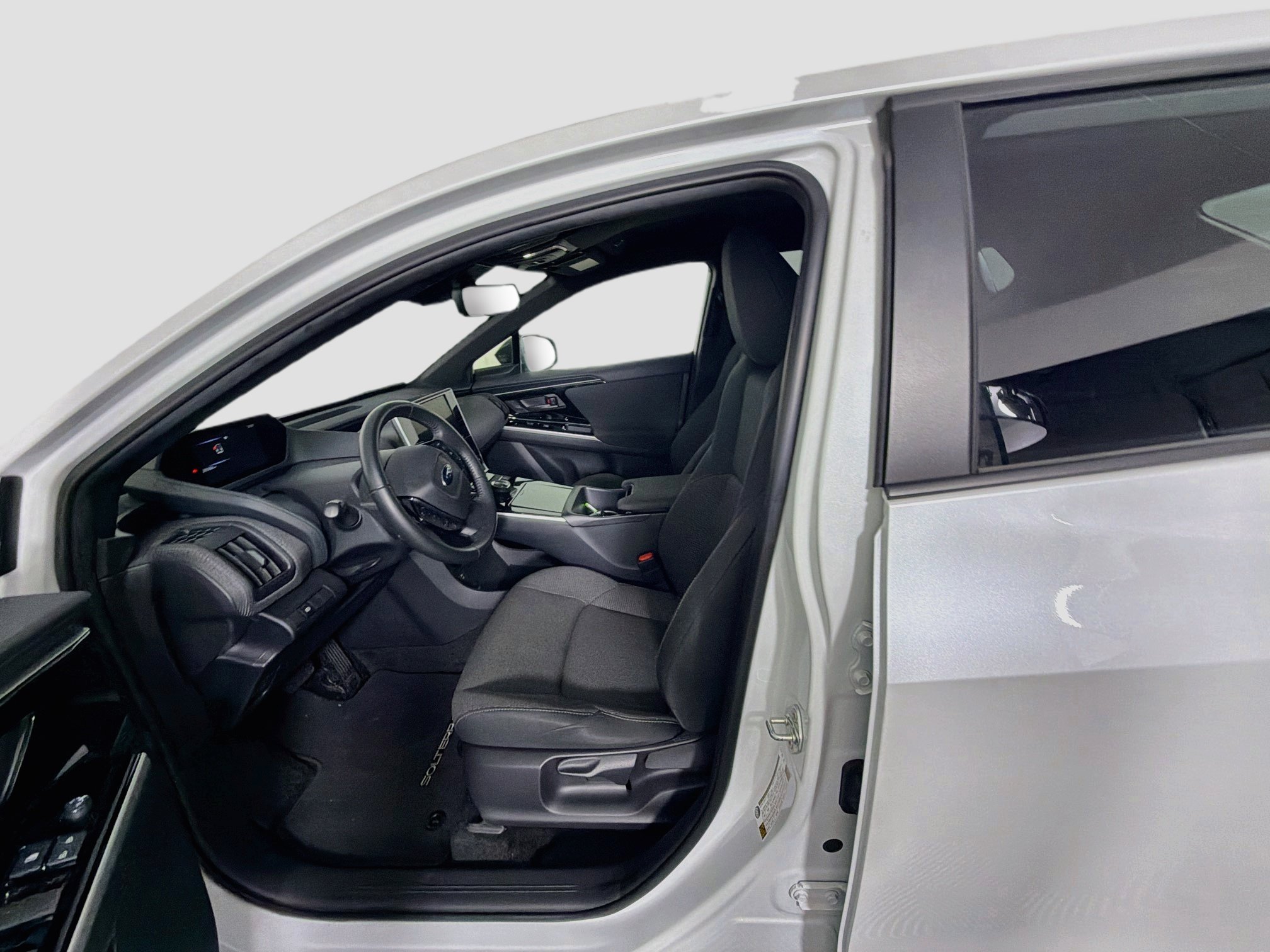 Used 2023 Subaru Solterra AWD image 13