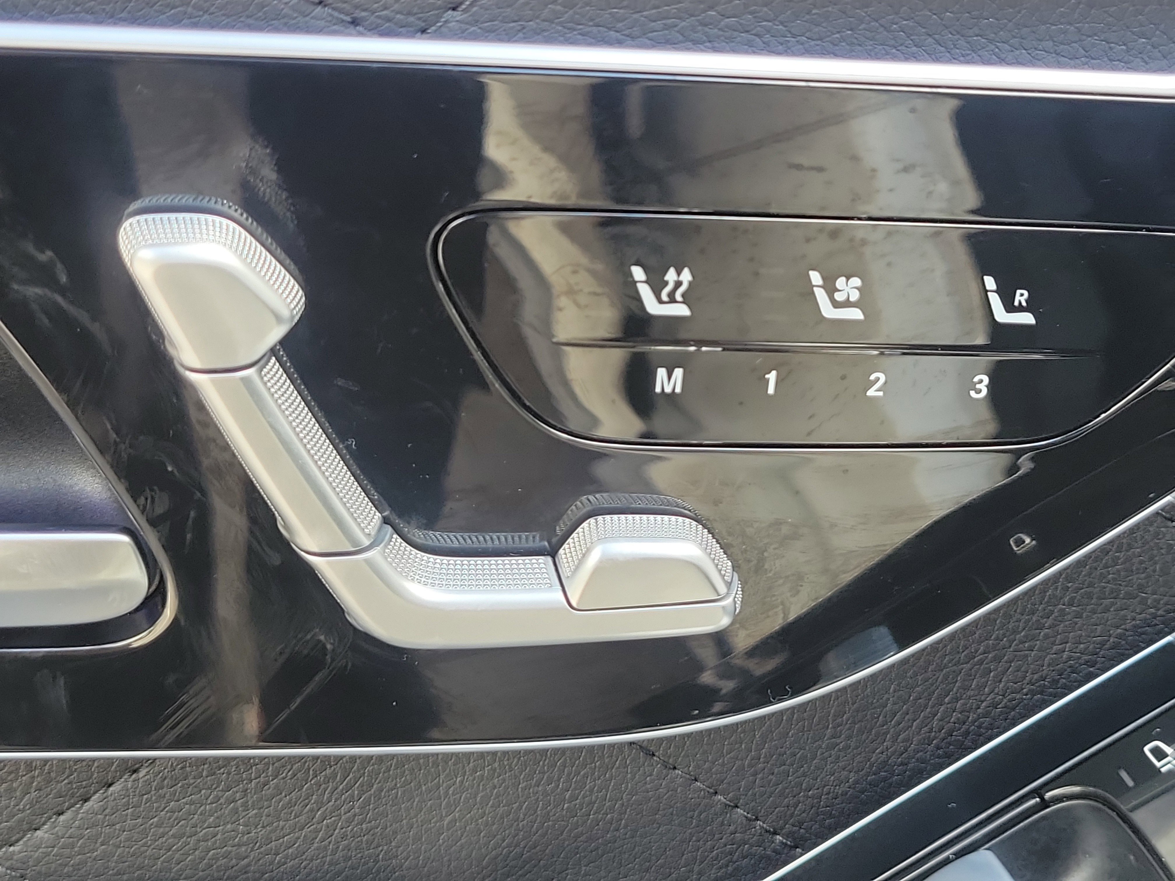 Used 2022 Mercedes-Benz S 580 4MATIC Sedan image 25