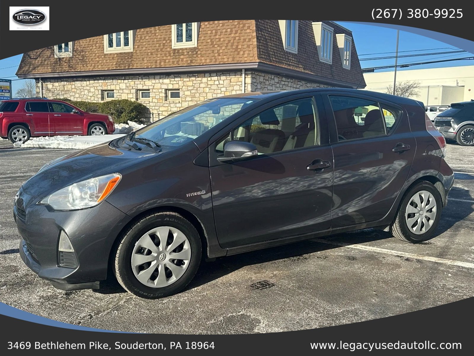 Used 2014 Toyota Prius C Two FWD image 4