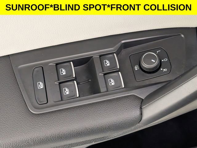 Used 2021 Volkswagen Tiguan SE R-Line w/ 3rd Row Seat Package image 12