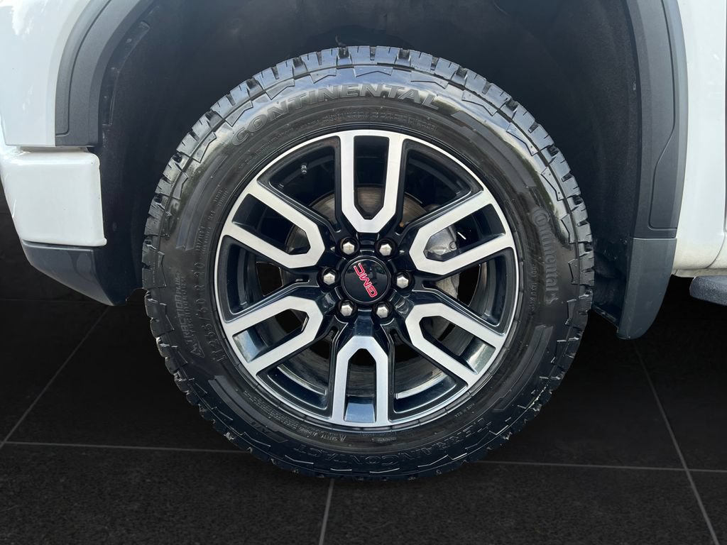 Used 2023 GMC Sierra 1500 AT4 w/ AT4 Premium Package AWD/4WD image 9