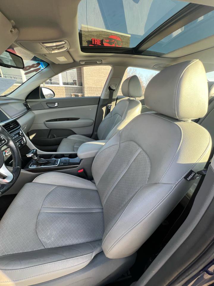 Used 2018 Kia Optima EX w/ Premium Package image 11
