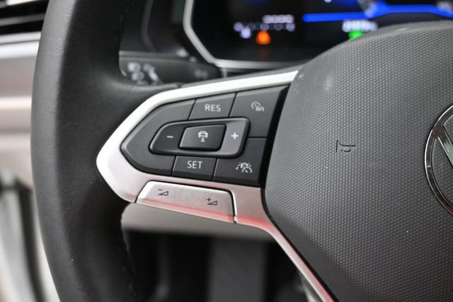 Used 2024 Volkswagen Jetta SE FWD image 30