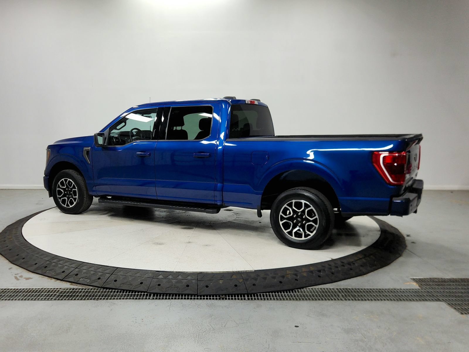 Used 2023 Ford F150 2WD SuperCrew image 6