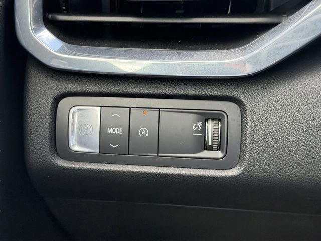 Certified 2024 GMC Acadia Elevation w/ Luxury Package image 31