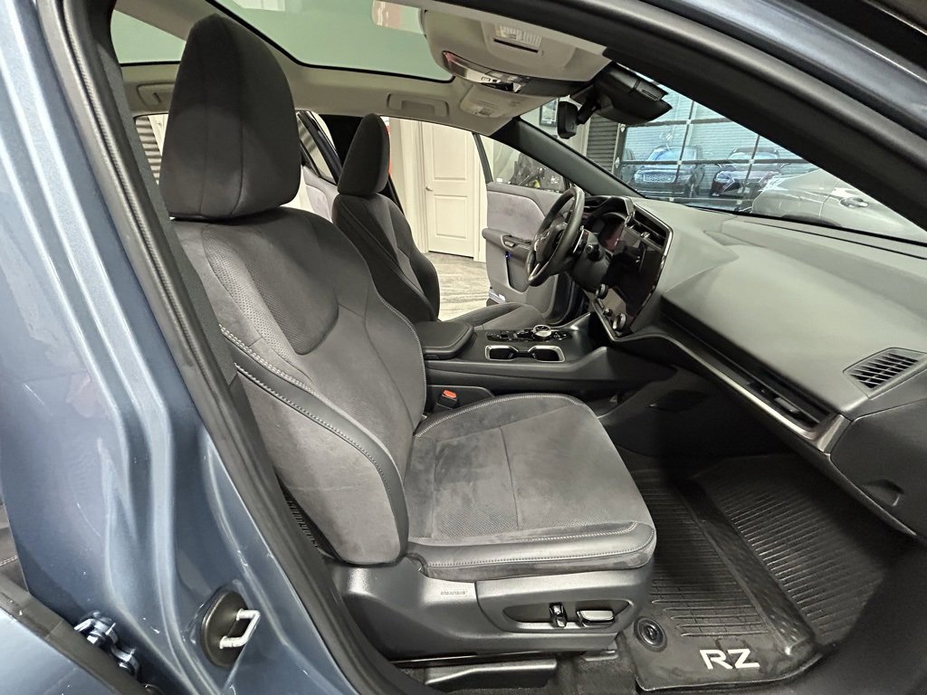 Used 2023 Lexus RZ 450e Premium w/ Accessory Package (P1) image 38