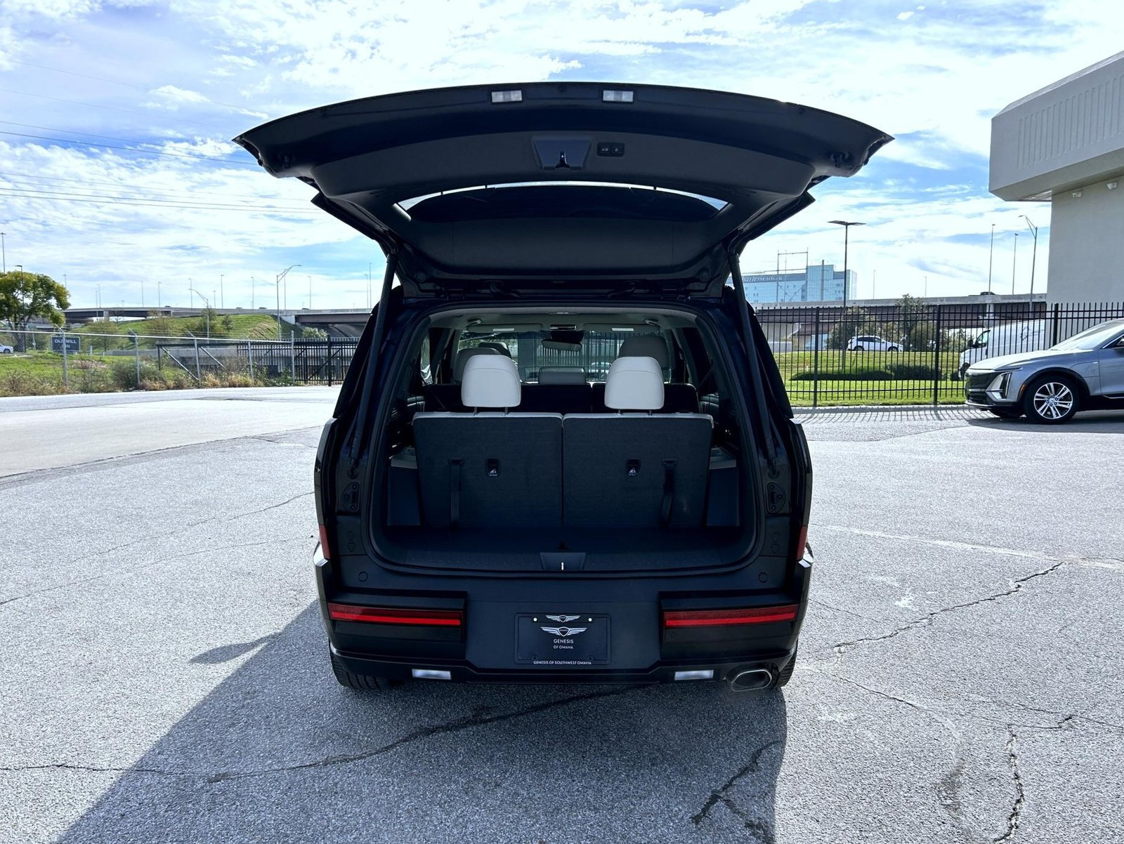 Used 2024 Hyundai Santa Fe Limited FWD image 23