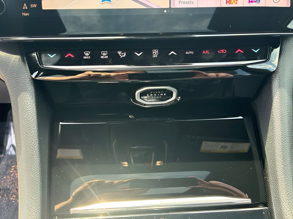 New 2026 Jeep Grand Cherokee L Limited AWD/4WD image 31