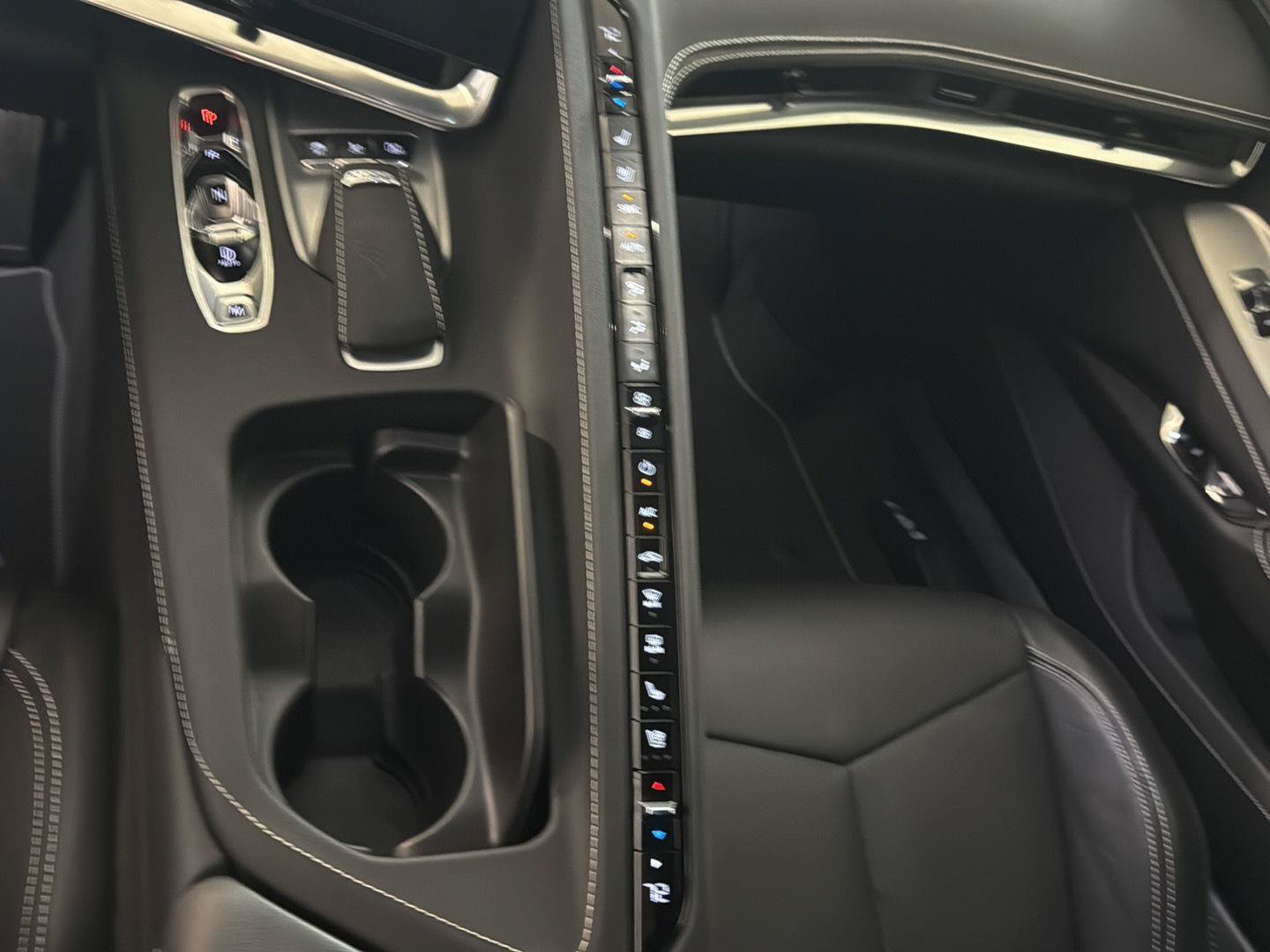 Certified 2020 Chevrolet Corvette Stingray Preferred Cpe w/ 2LT Preferred Equipment Group RWD image 19