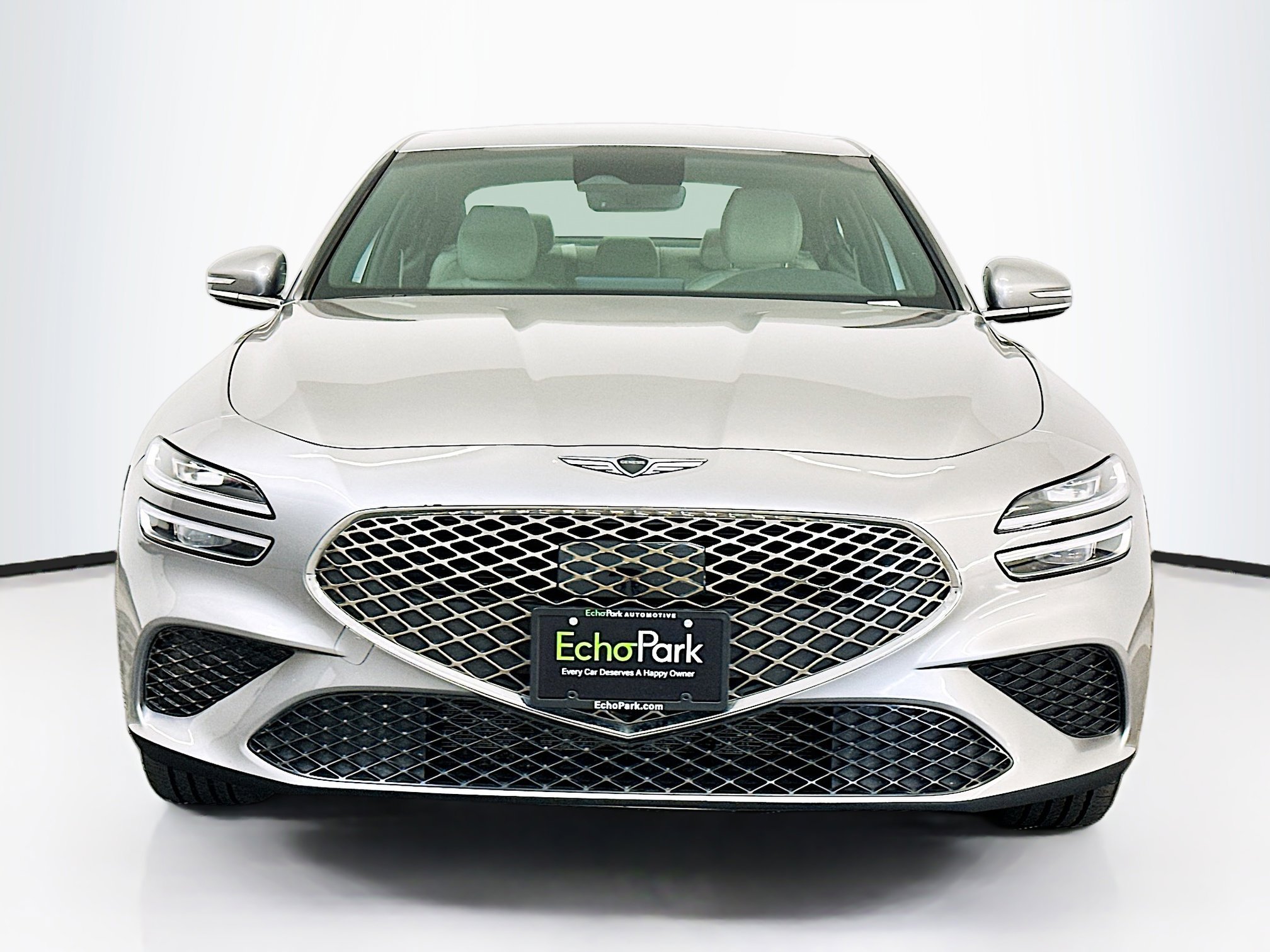 Used 2025 Genesis G70 2.5T image 2