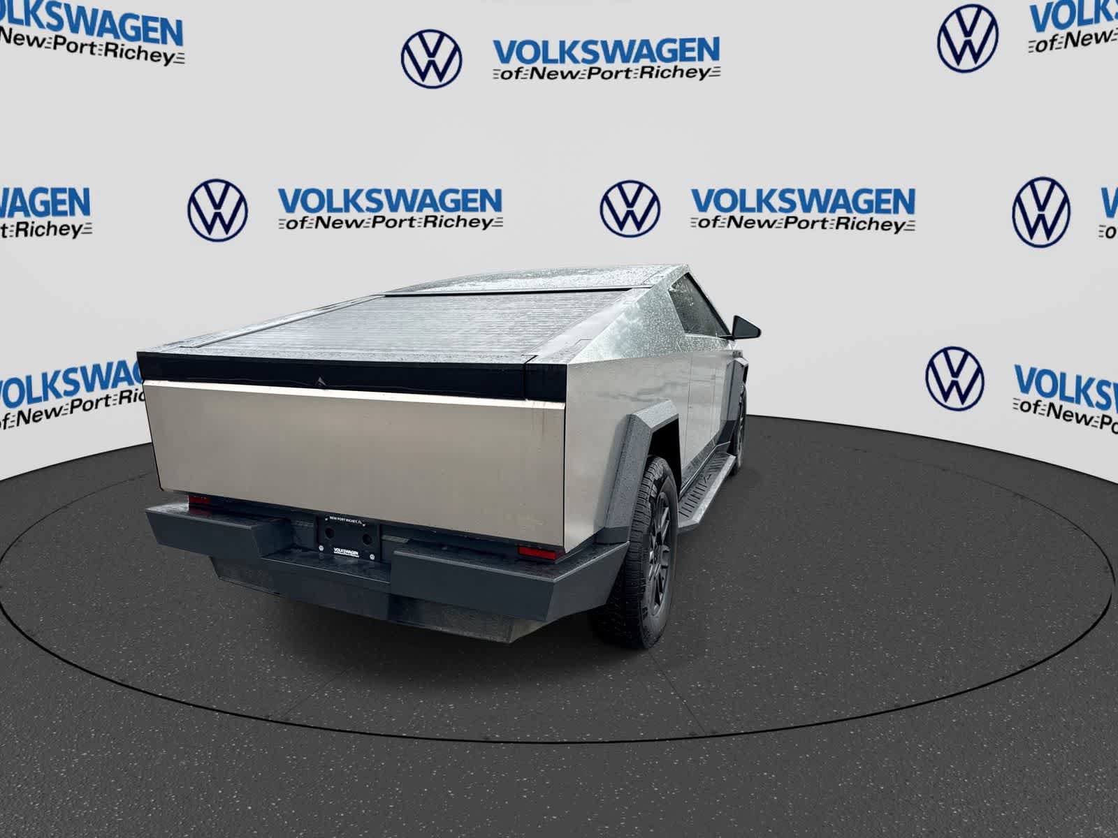 Used 2024 Tesla Cybertruck Cyberbeast AWD/4WD image 14