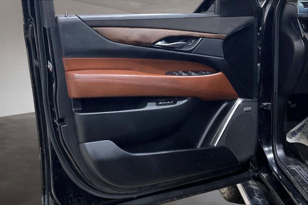Used 2015 Cadillac Escalade ESV Premium image 23