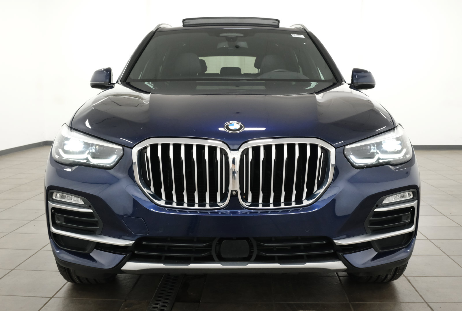 Used 2020 BMW X5 xDrive40i w/ Premium Package AWD/4WD image 7