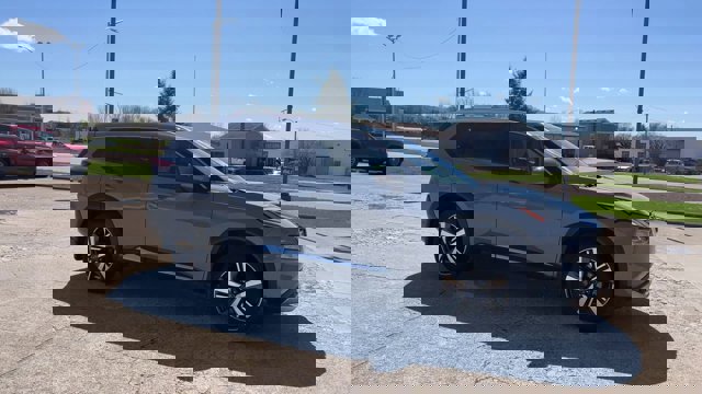 Used 2023 Nissan Rogue Platinum w/ Platinum Premium Package image 2