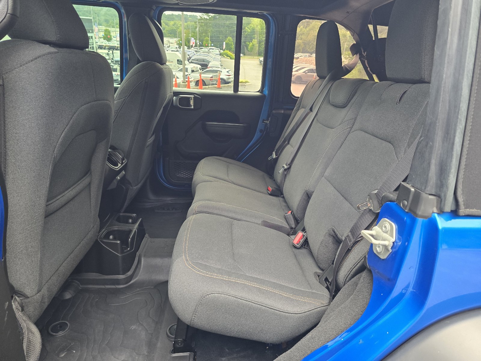 Used 2024 Jeep Wrangler 4WD S image 11