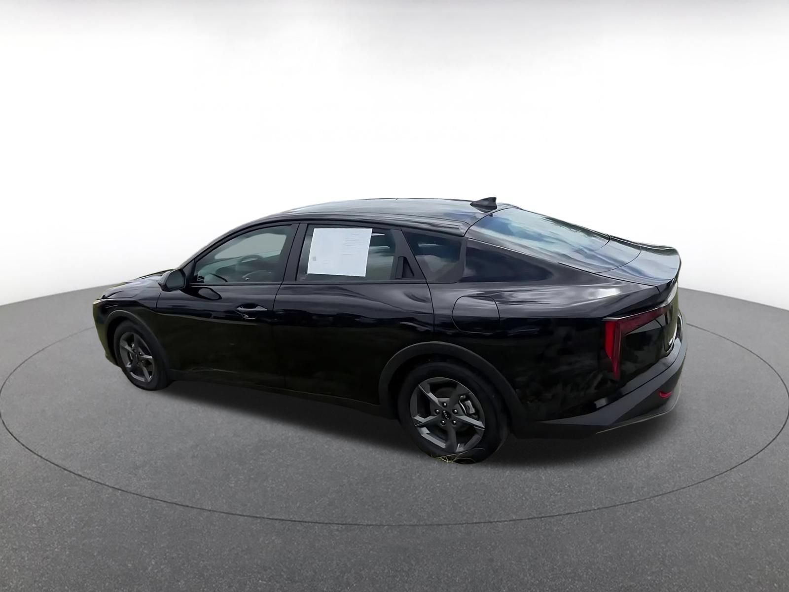 Used 2025 Kia K4 FWD image 10