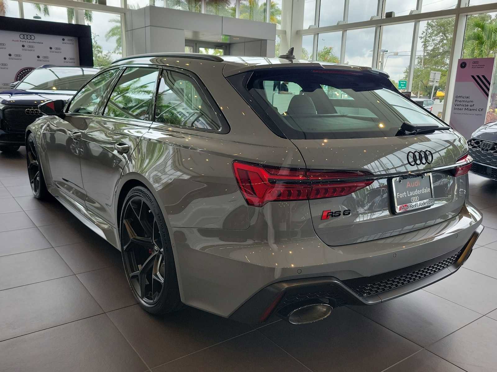 New 2026 Audi RS 6 performance image 4