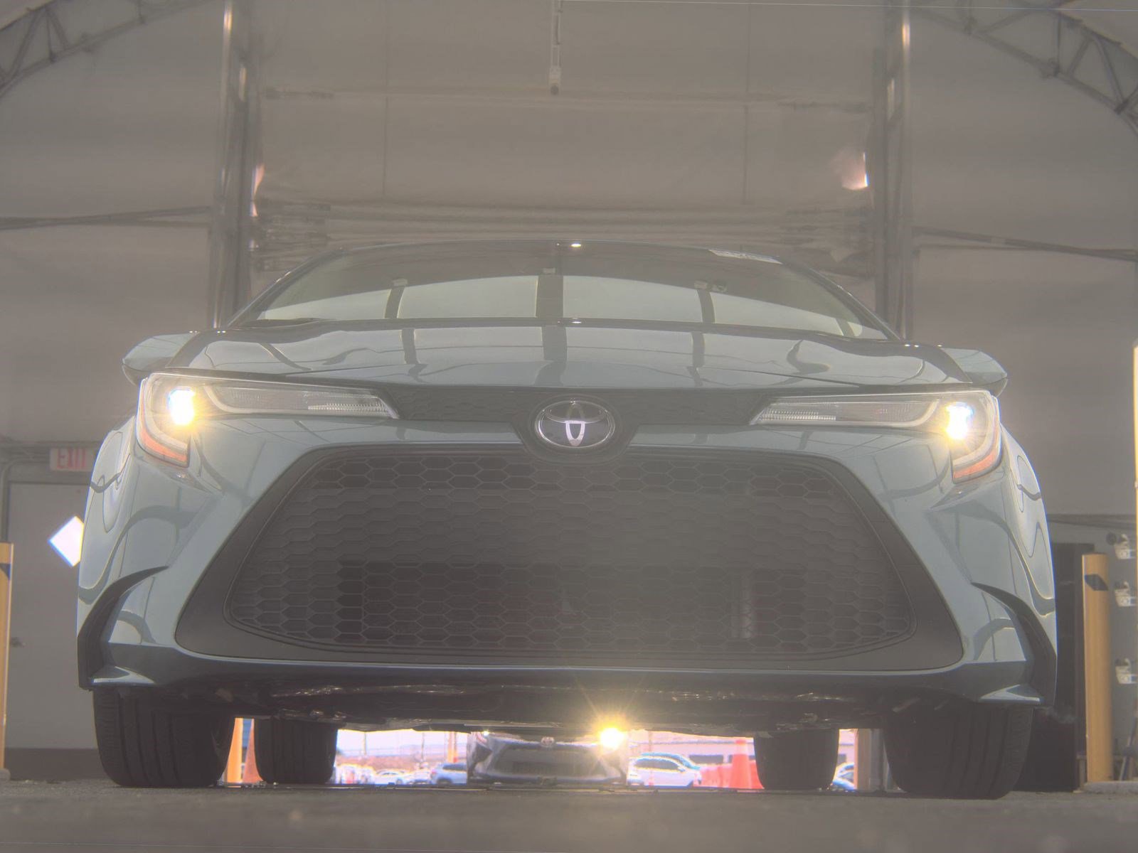 Used 2022 Toyota Corolla LE FWD image 4