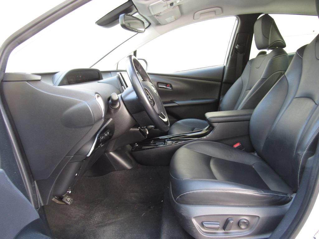 Used 2021 Toyota Prius Prime Limited FWD image 13