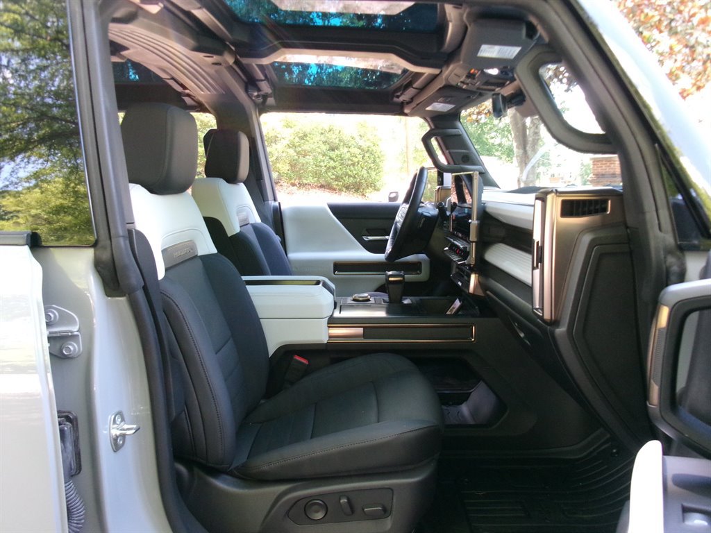 Used 2024 GMC Hummer EV 2X AWD/4WD image 22