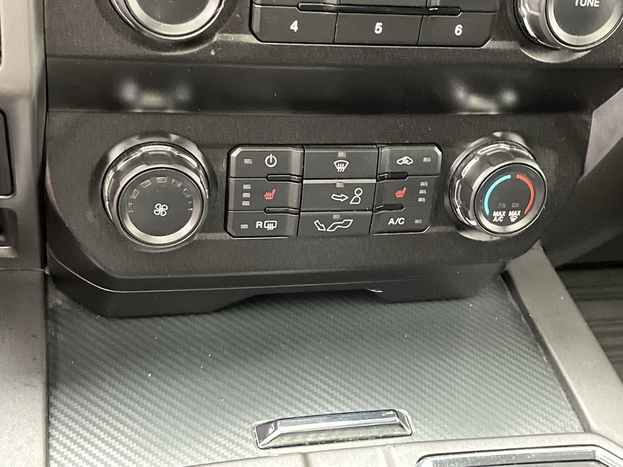 Used 2020 Ford F150 XLT w/ Equipment Group 302A Luxury AWD/4WD image 22