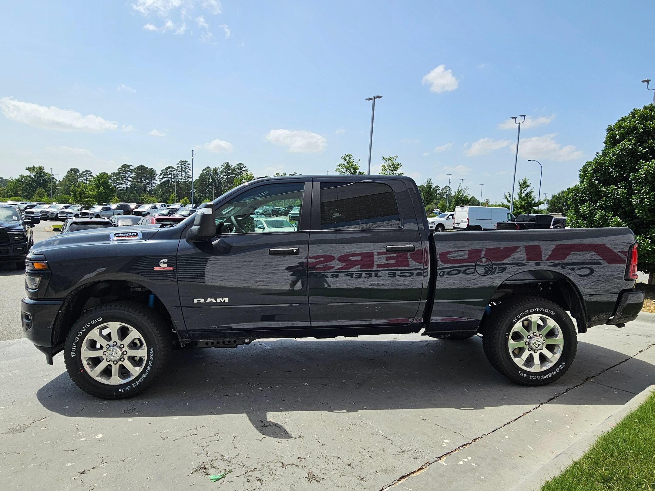 New 2026 RAM 2500 Big Horn AWD/4WD image 4