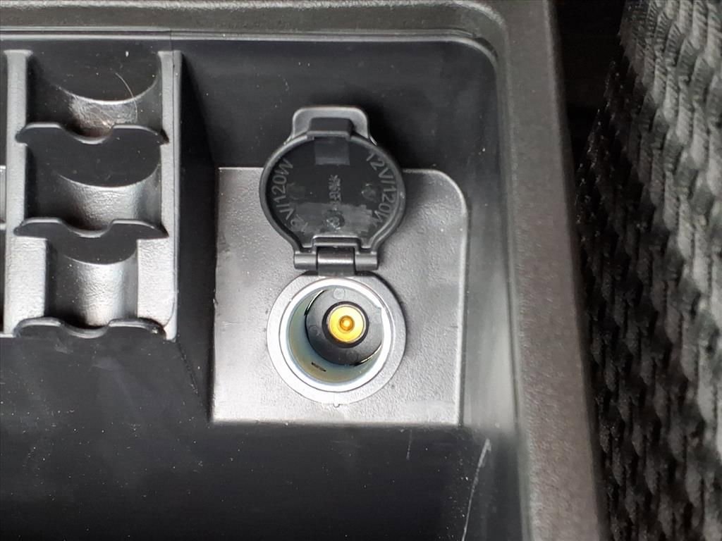 Used 2021 Nissan Frontier SV w/ SV Utility Package image 25