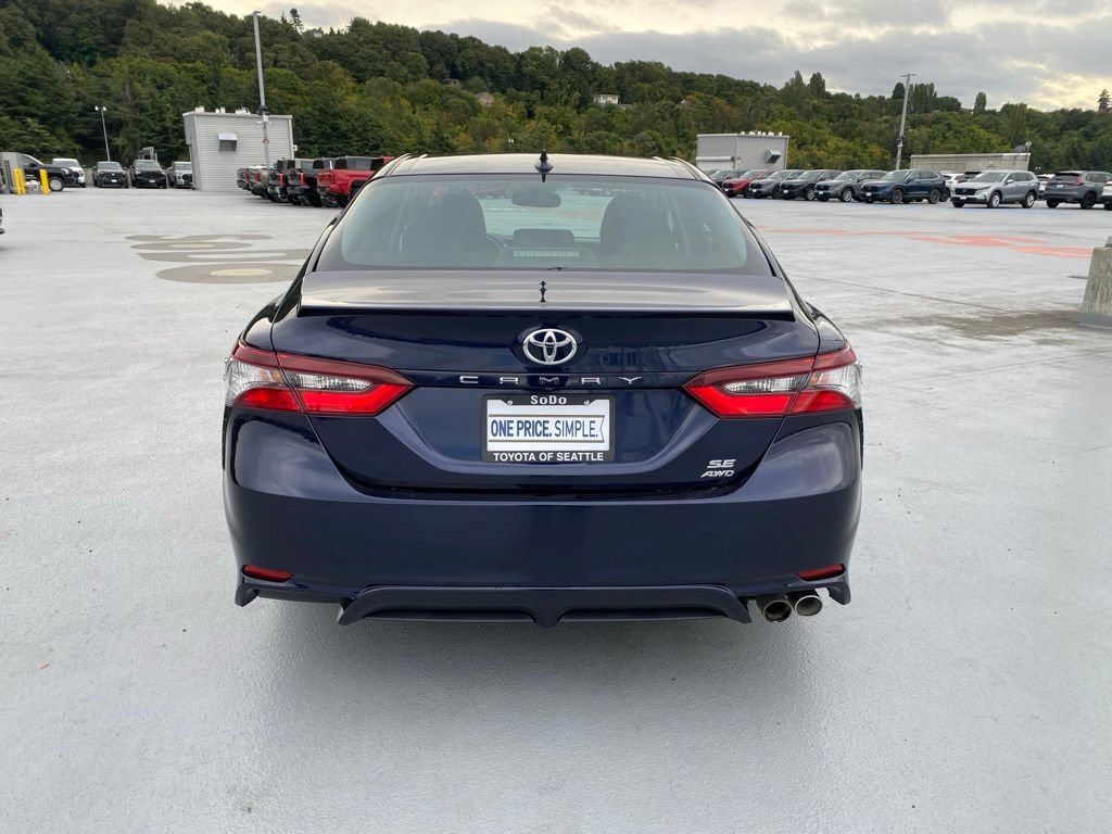 Used 2021 Toyota Camry SE w/ Cold Weather Package AWD/4WD image 7