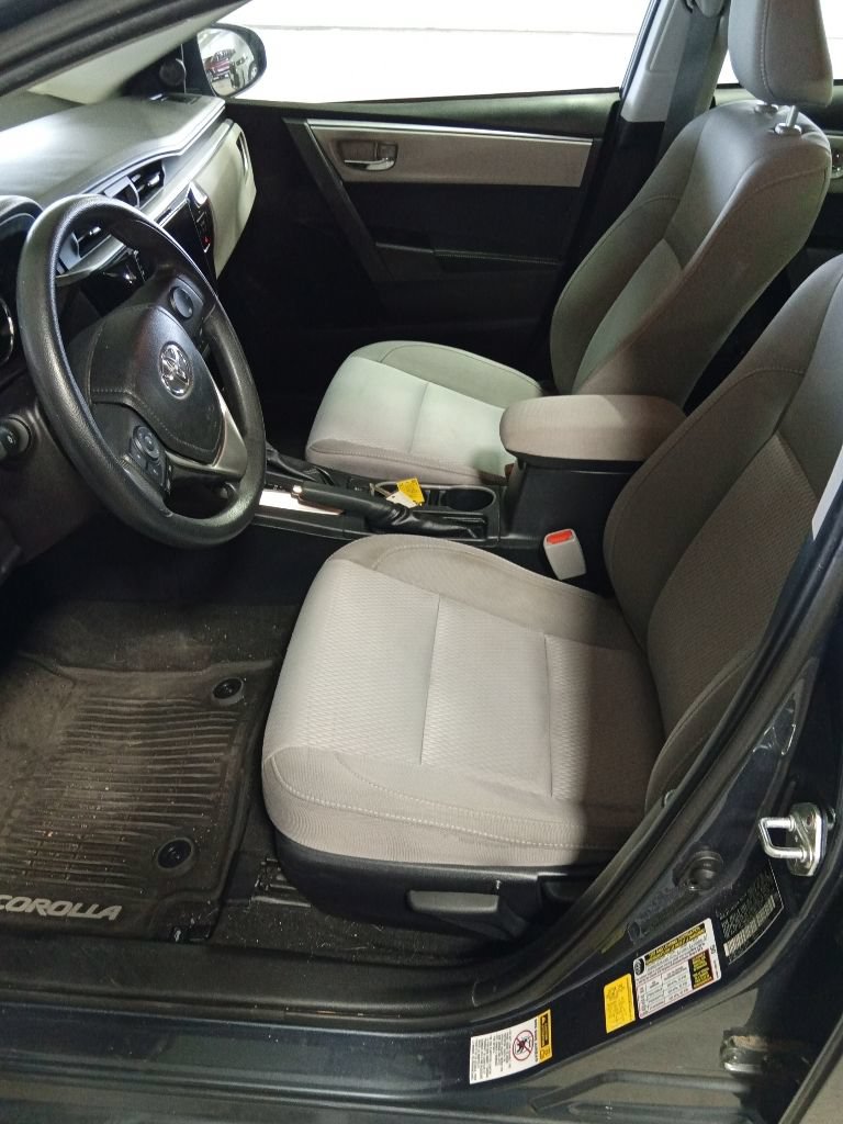 Used 2016 Toyota Corolla LE FWD image 9